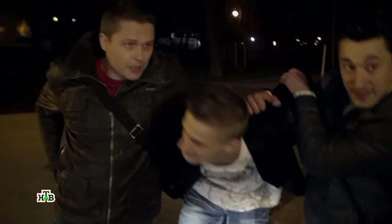 Момент из 1 серии 1 сезона